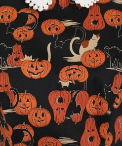Collectif Peta Pumpkins And Cats 40's Top Black Orange
