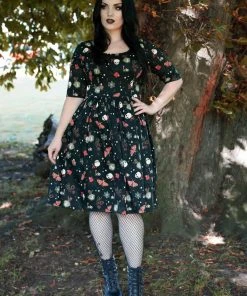 New In Collectif Amber-Lea Witches Garden 50's Swing Dress Black