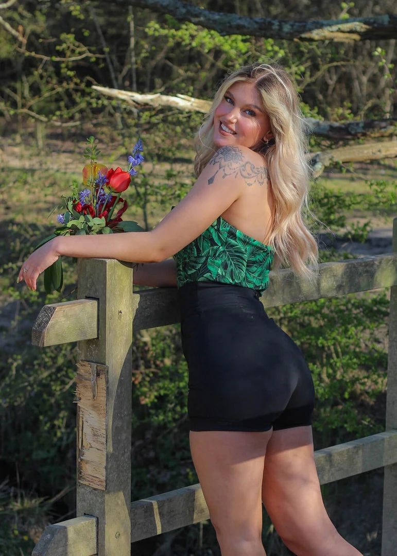 Collectif Nomi High Waist Shorts Black New In