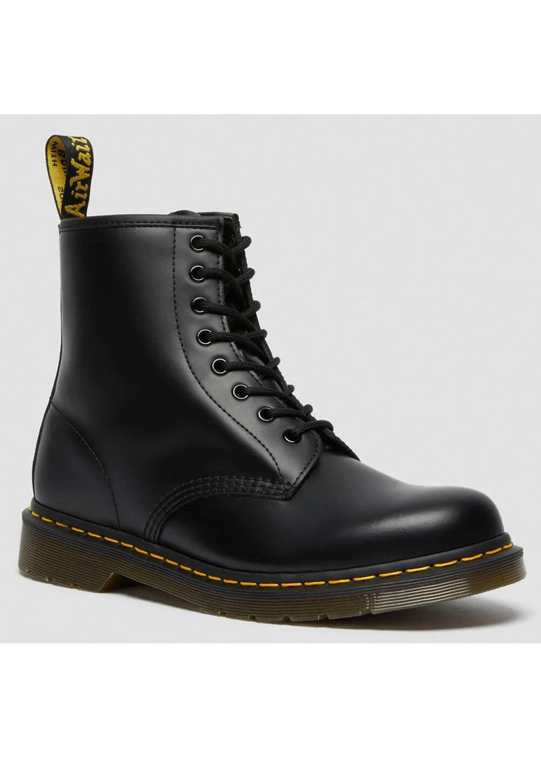 New In Dr. Martens 1460 Smooth Boots Black