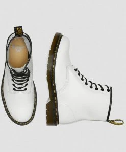 New In Dr. Martens 1460 Smooth Boots White