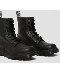 Dr. Martens 1460 Pascal Virginia Mono Boots Smooth Black