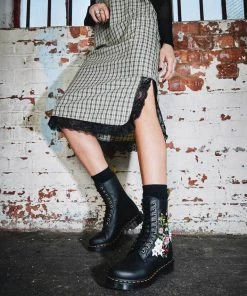 New In Dr. Martens 1490 Bloom Nappa Leather 10-Eyes Boots Black