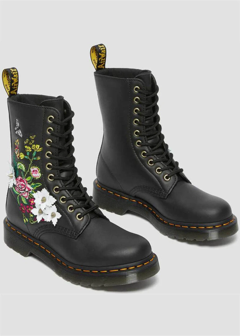New In Dr. Martens 1490 Bloom Nappa Leather 10-Eyes Boots Black
