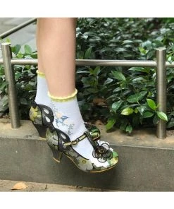 New In Irregular Choice Sleepy Jean 50's Pumps Black