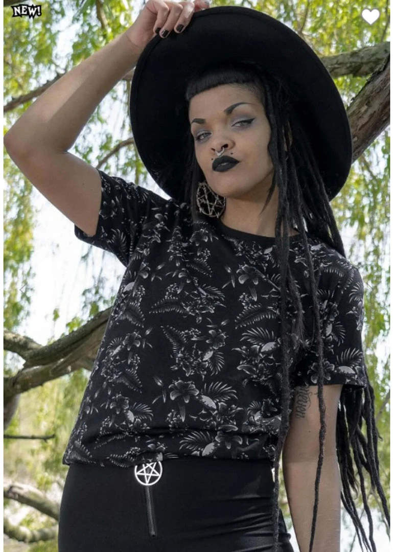 New In Killstar Tsunami Skulls T-Shirt Black