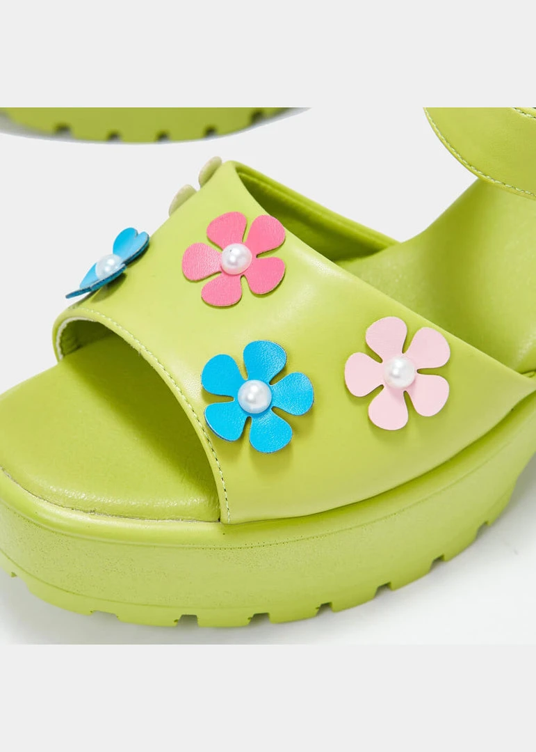 Koi Footwear Cozy Flower Garden Sandals Green New In