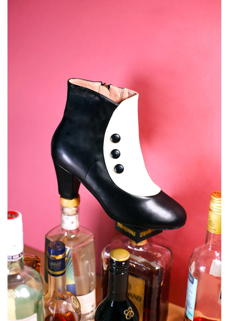 Lulu Hun Erica 60's Boots Black White