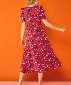 New In Minueto Eyes 70's Midi Dress Pink