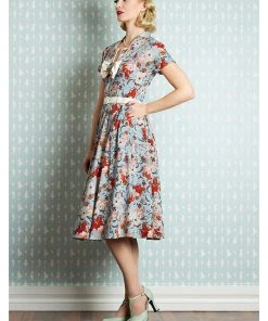 New In Miss Candyfloss Alessandra Regina Floral 50's Swing Dress Sky Blauw