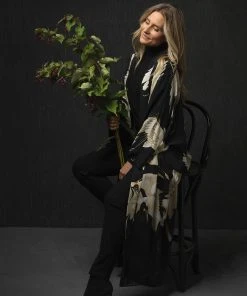 New In One Hundred Stars Stork Crepe Long Kimono Black