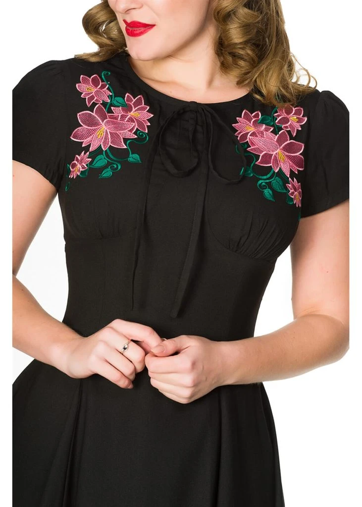 Sheen Noa Floral 40's Swing Dress Black